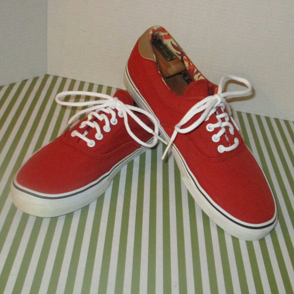 Vans Sneakers Off the Wall